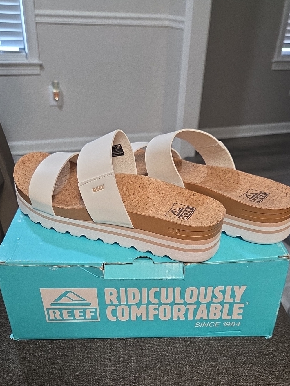REEF Cushion Vista Hi Platform Sandals